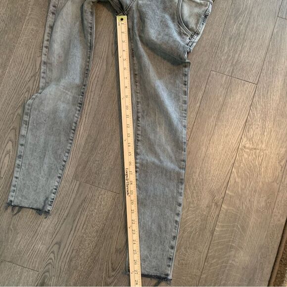 LTB Jeans Women’s Size 27 Gray Button Fly Studded pocket Raw Hem Distressed. - Picture 14 of 15